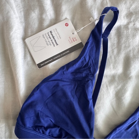 138 🆕💙 Lululemon Nulu Triange Bralette - Larkspur - Picture 8 of 11